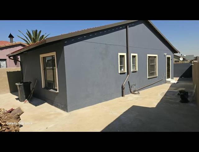 3 BEDROOM HOUSE FOR SALE IN MAOKENG